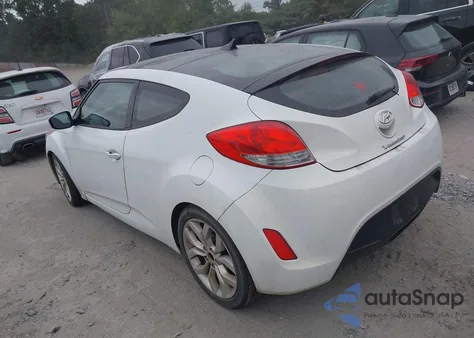 2012 Hyundai Veloster Base W/Red/Black z USA, uszkodzony, nr VIN KMHTC6AD1CU055283